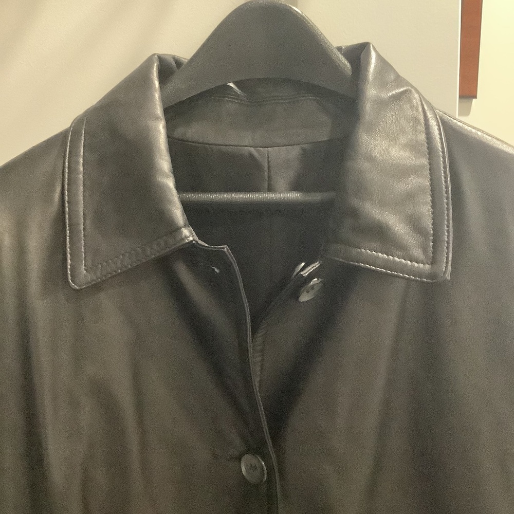 Mens Danier Leather mid length coat, midnight, size medium